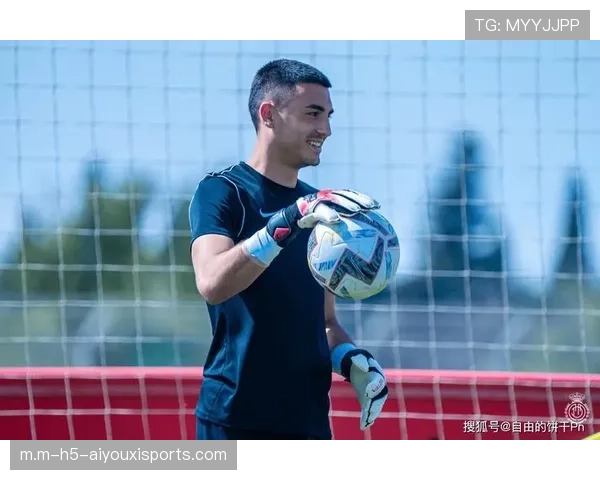 塞萨洛尼基门将扑救成功率百分百，个人表现效率难掩体系漏洞